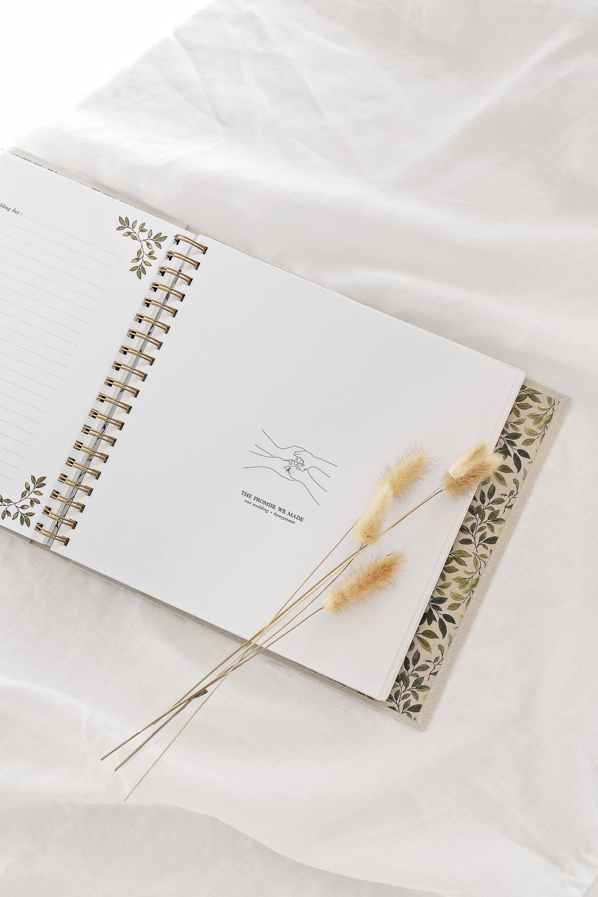 As We Grow: Memory Book for Couples