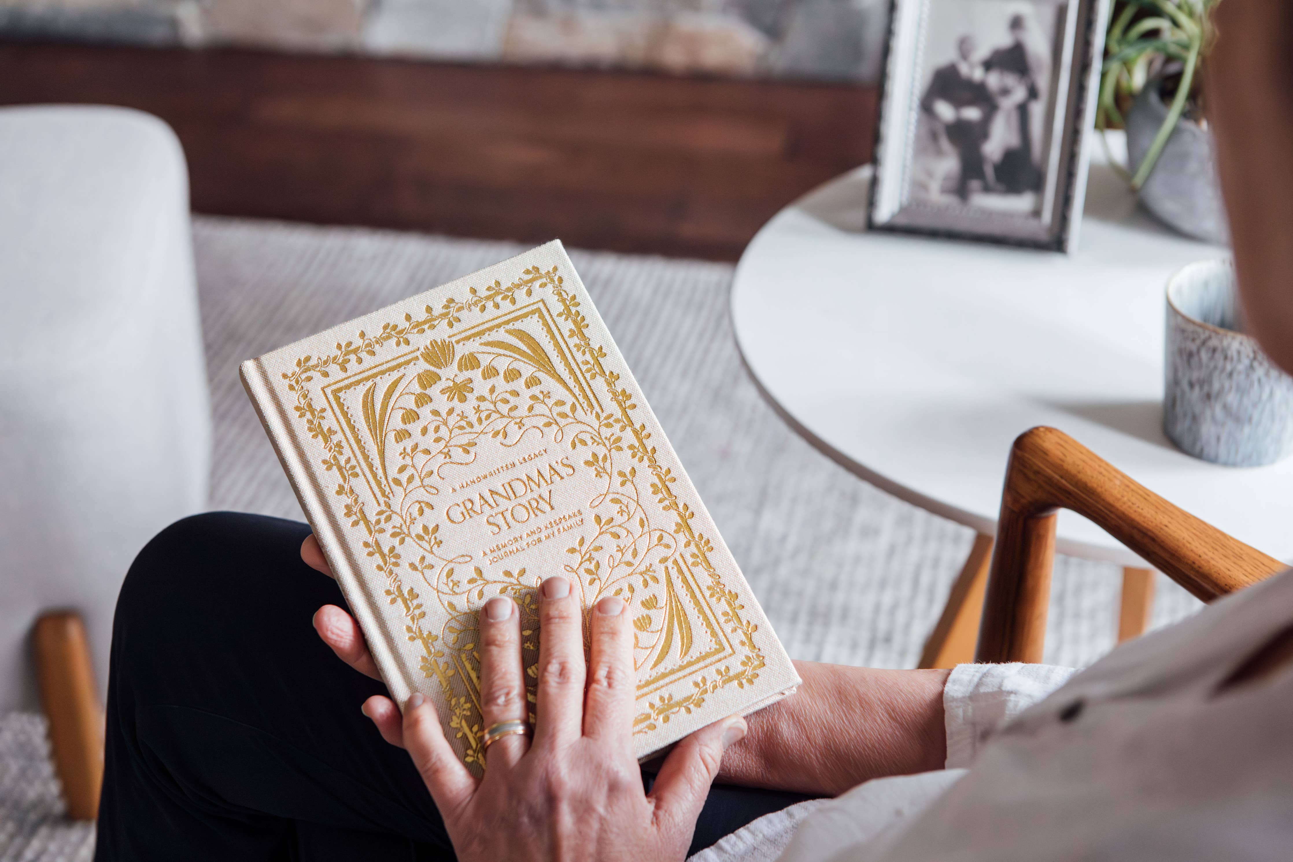 Grandma's Story: A Journal for the Family