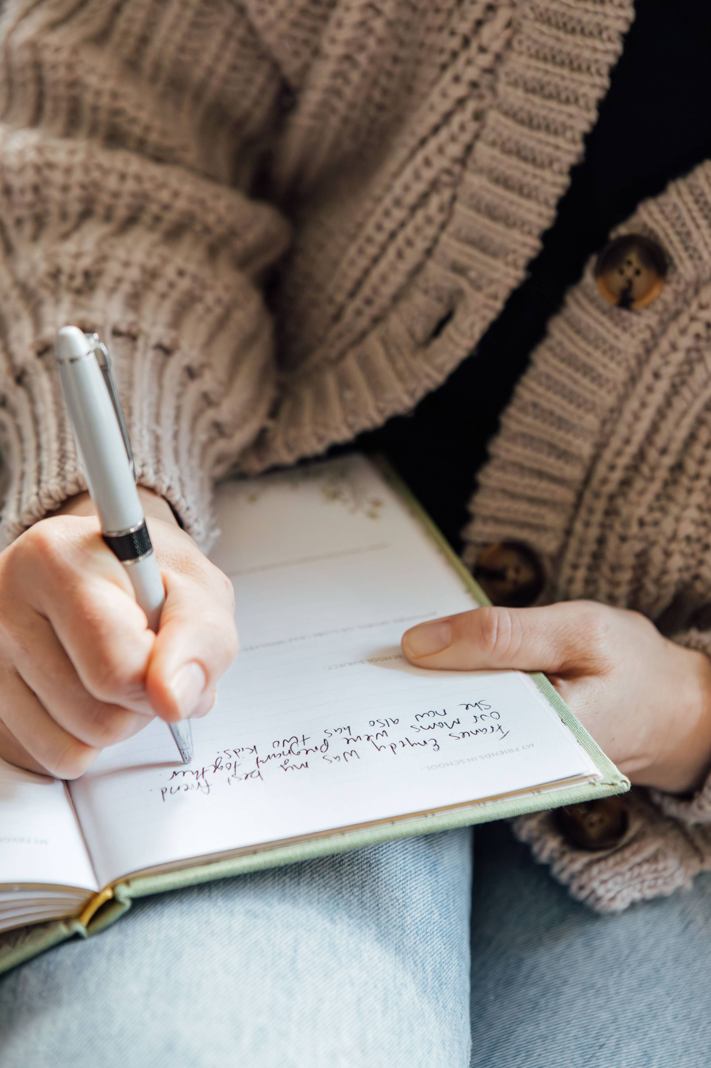 Mom's Story: A Journal for the Family