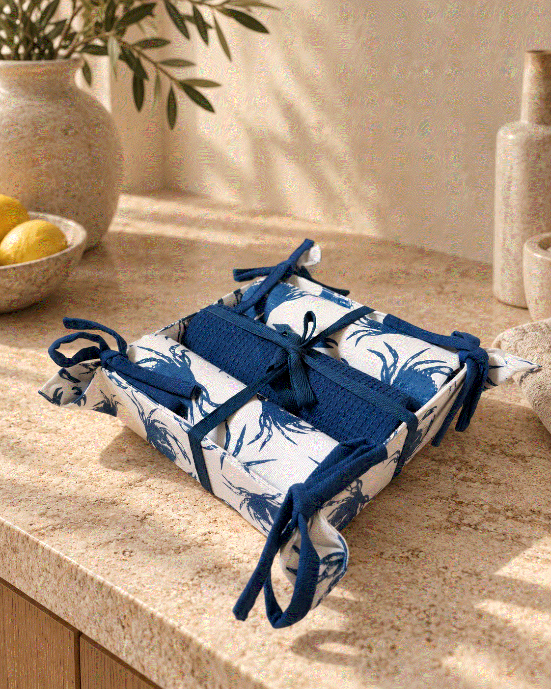 Blue Crab Towel Set