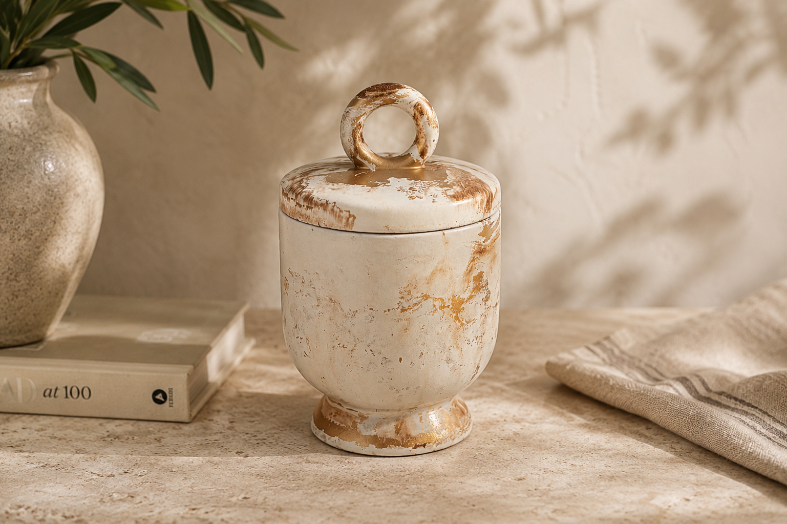 Calista Candle Pot