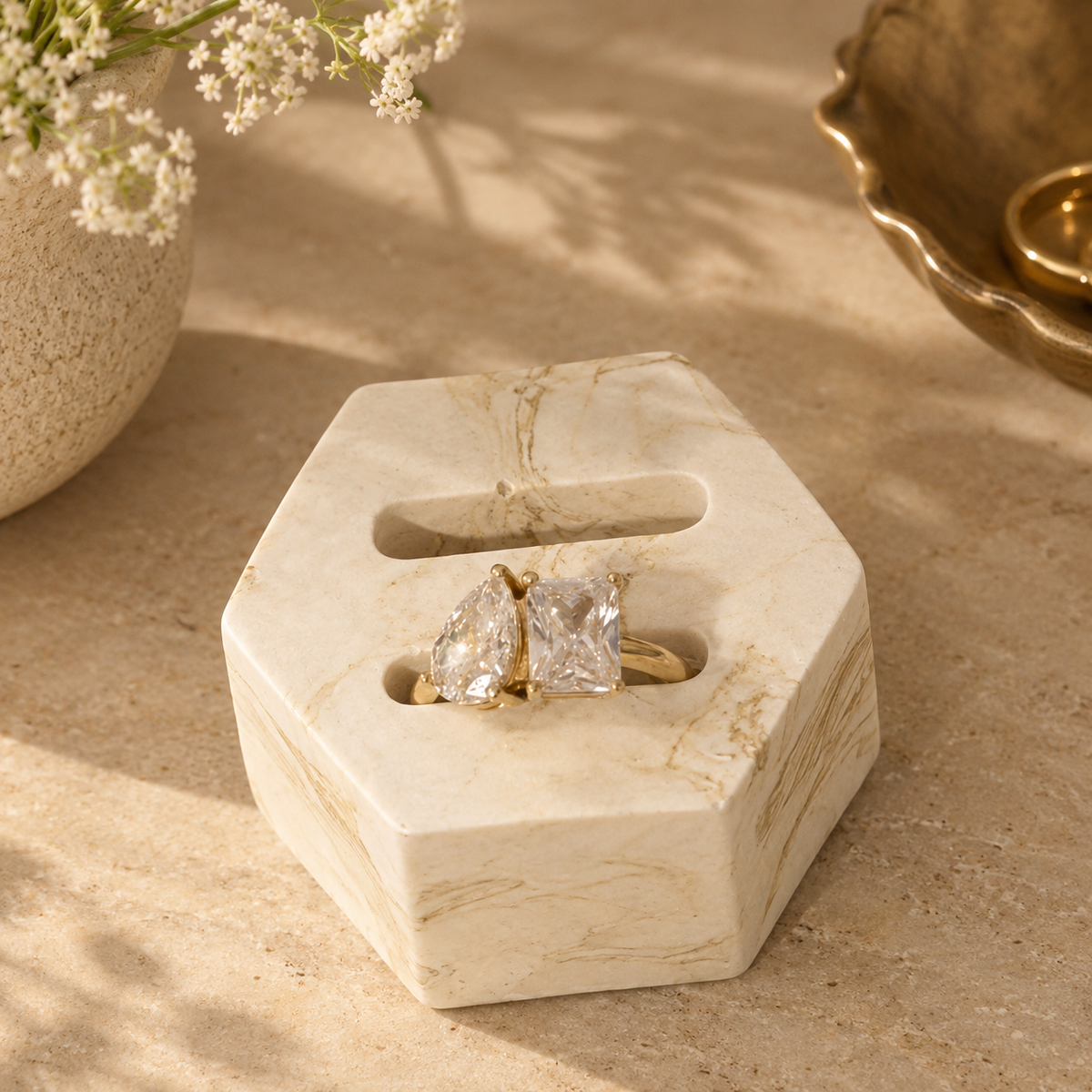 Natalie Marbled Ring Holder