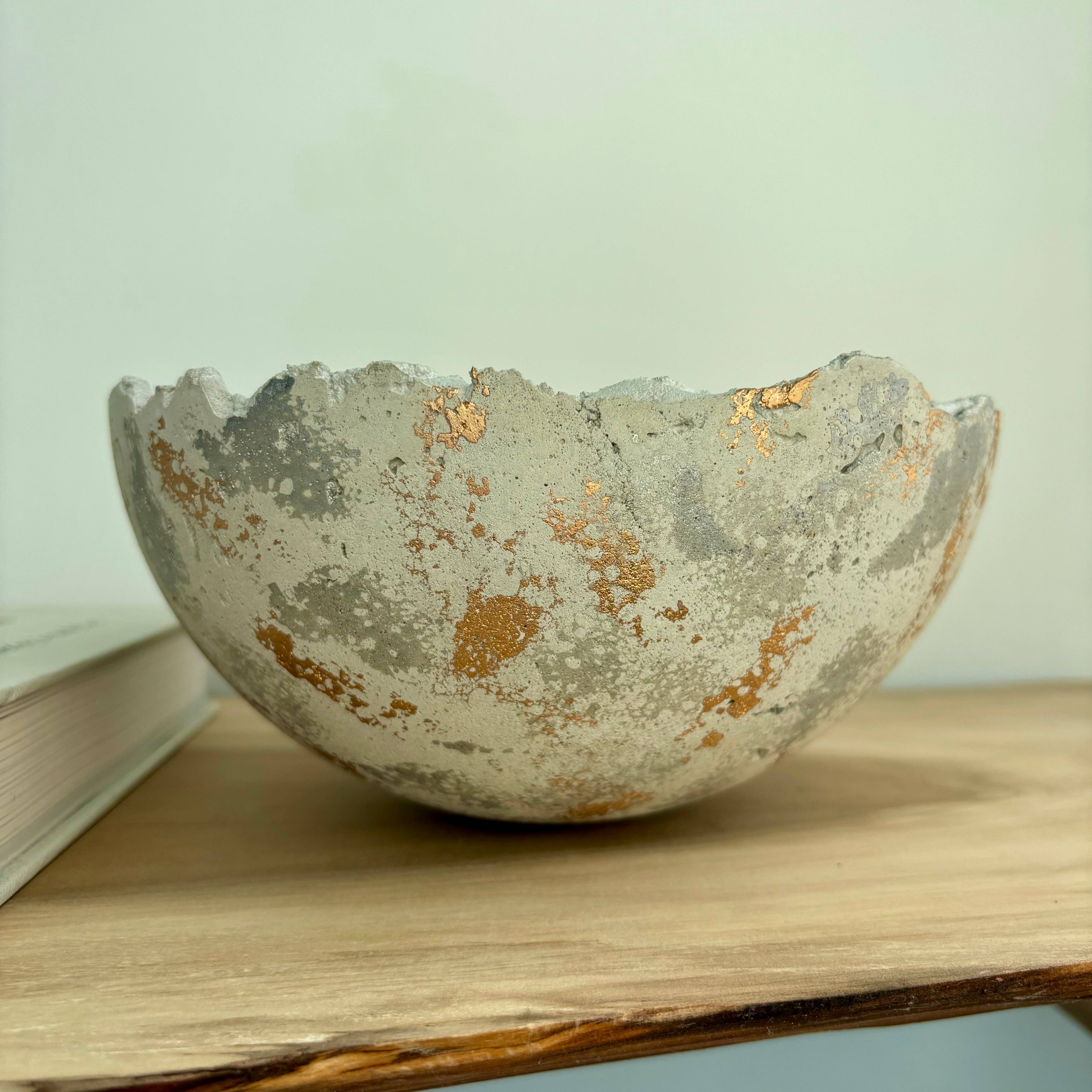 Half Moon Concrete Bowl Candle