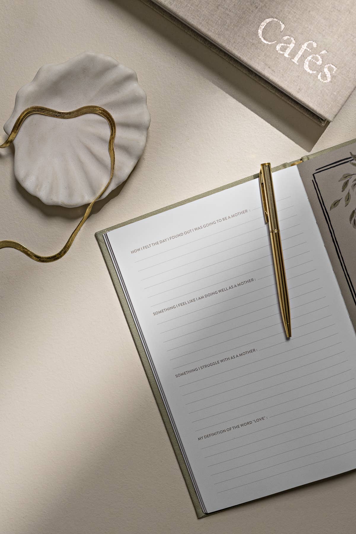 Mom's Story: A Journal for the Family