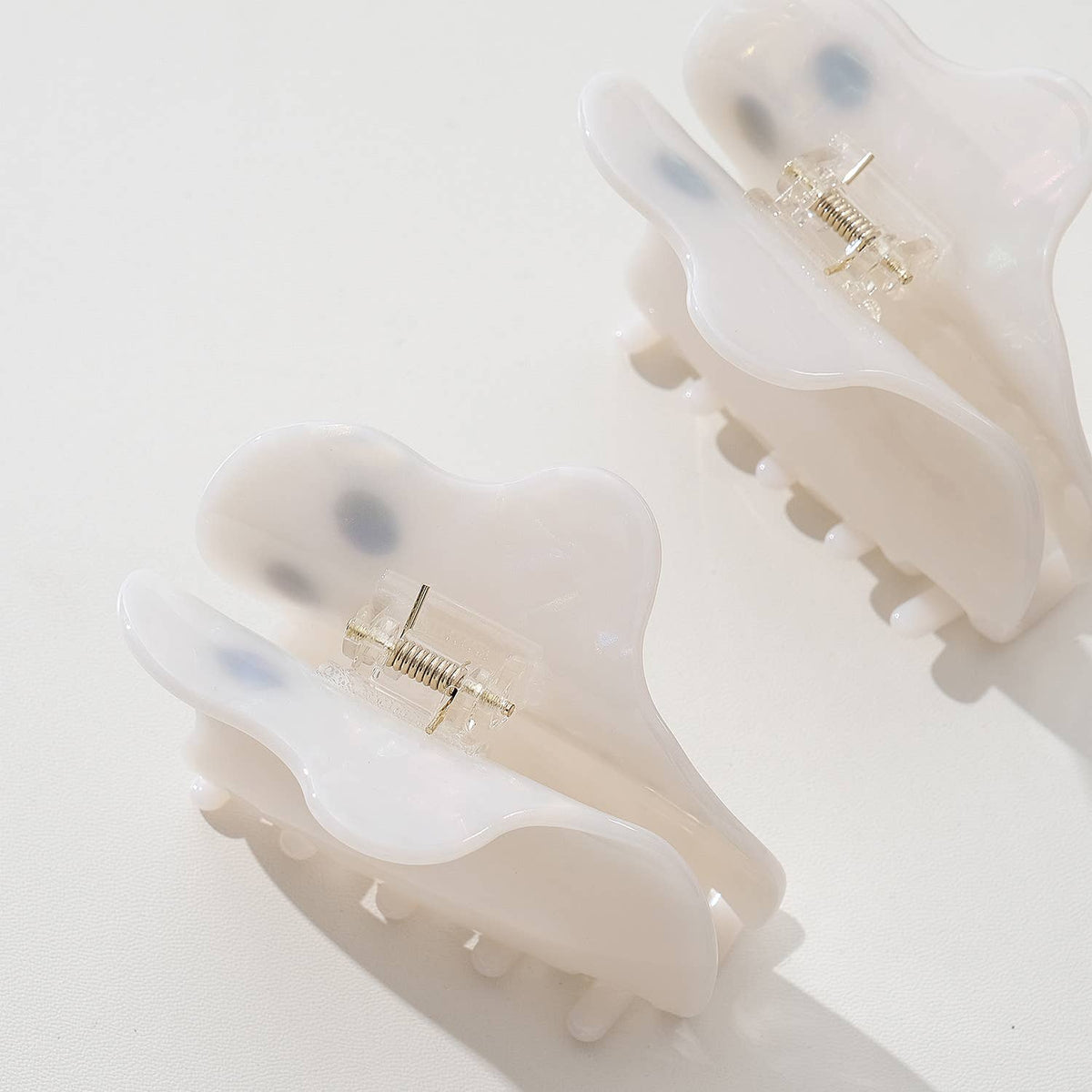 Pearl Ghost Hair Claw Clip | Large